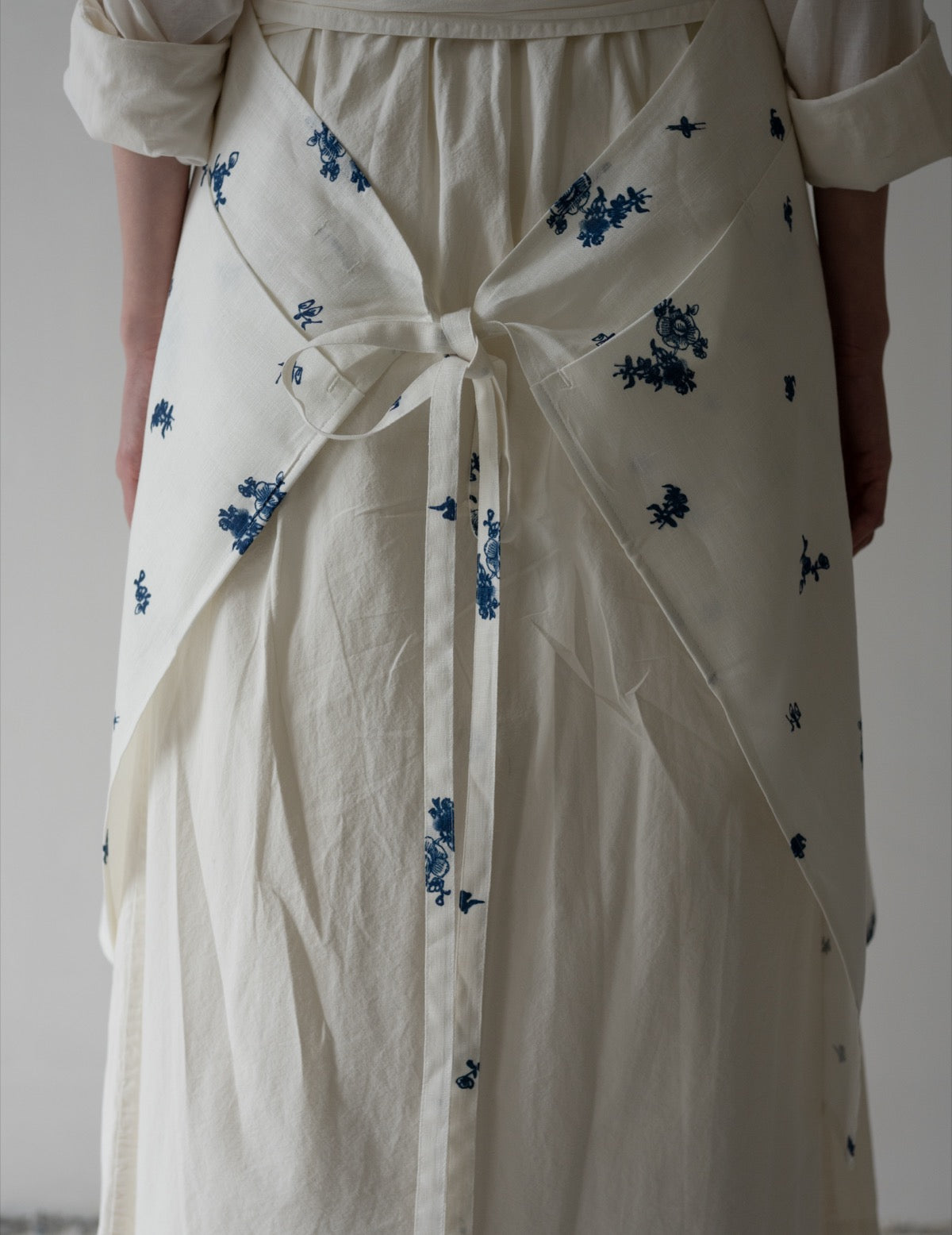 Quitan | Indigo Print Linen Apron・Indigo Print