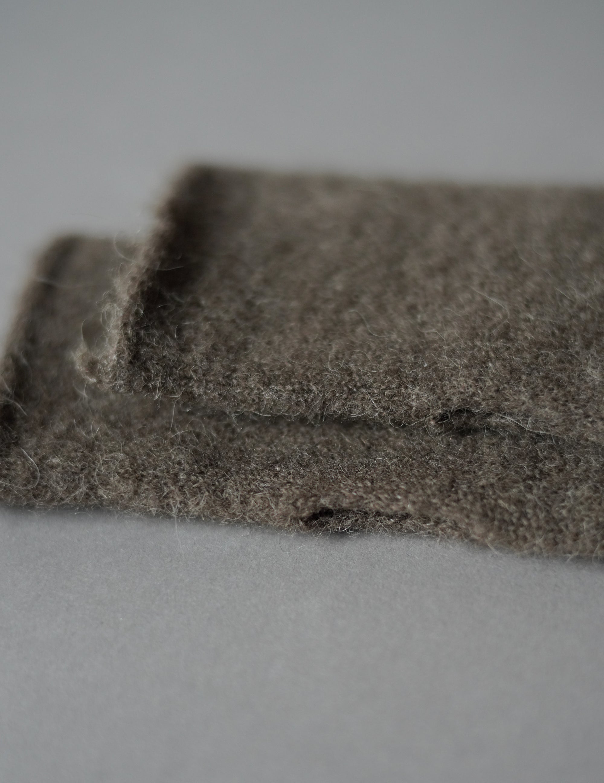 HANA MITTENS - DARK TAUPE