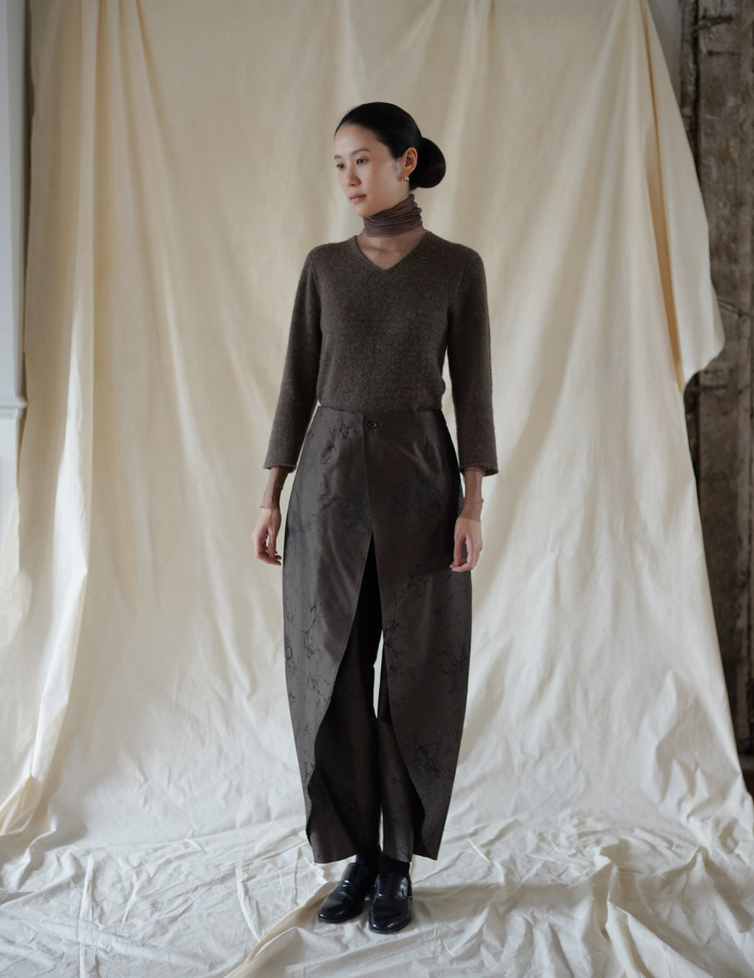 LA COLLECTION | NIKA TROUSERS - Khaki Jacquard Print