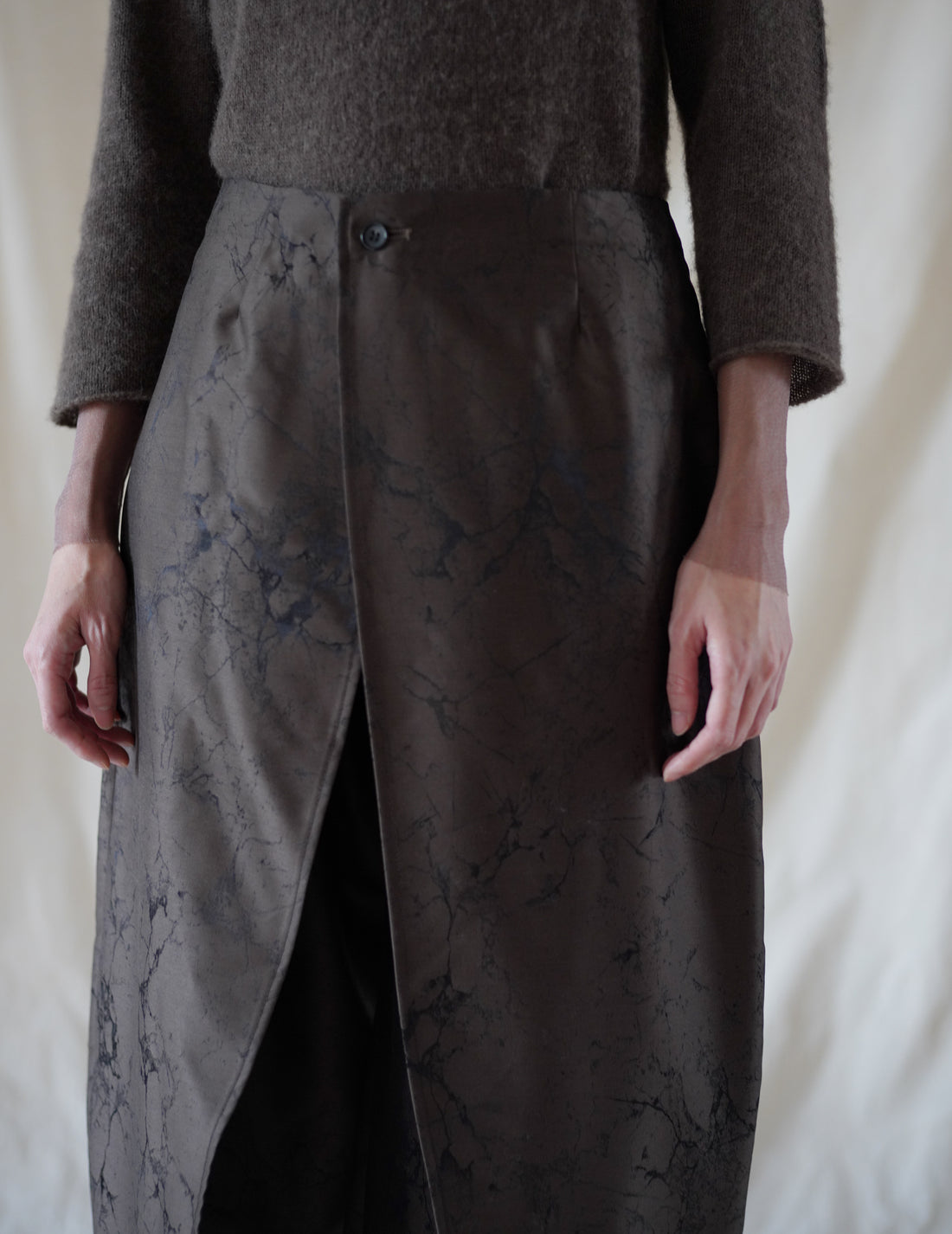 LA COLLECTION | NIKA TROUSERS - Khaki Jacquard Print