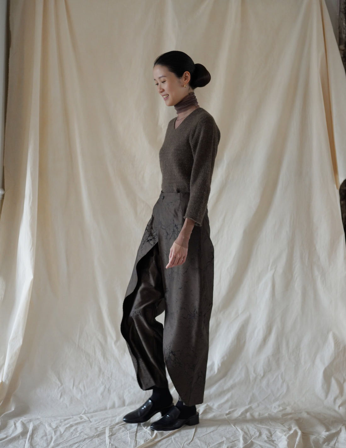 LA COLLECTION | NIKA TROUSERS - Khaki Jacquard Print