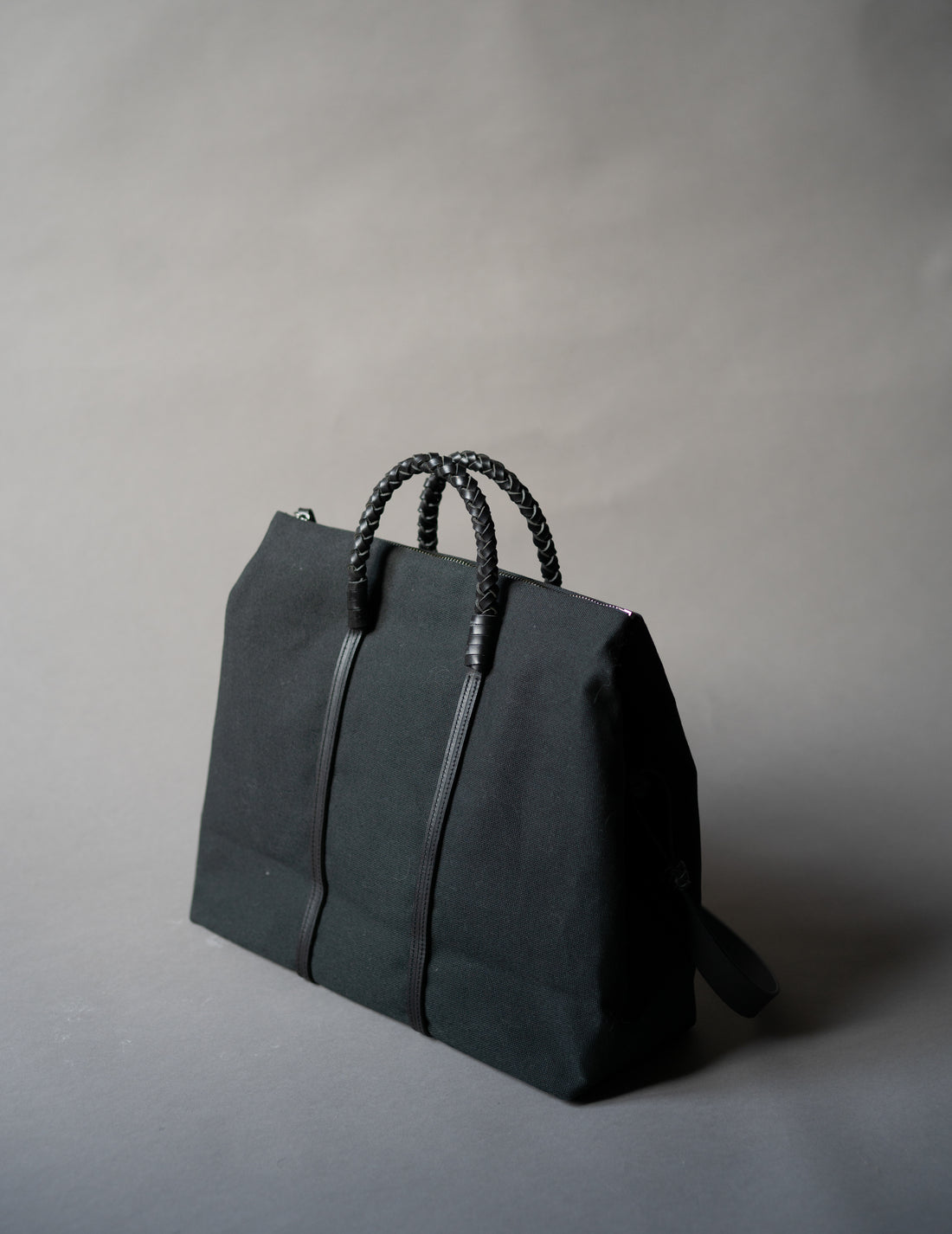 KAMARO’AN | Woven Duffle Bag-Black-#35