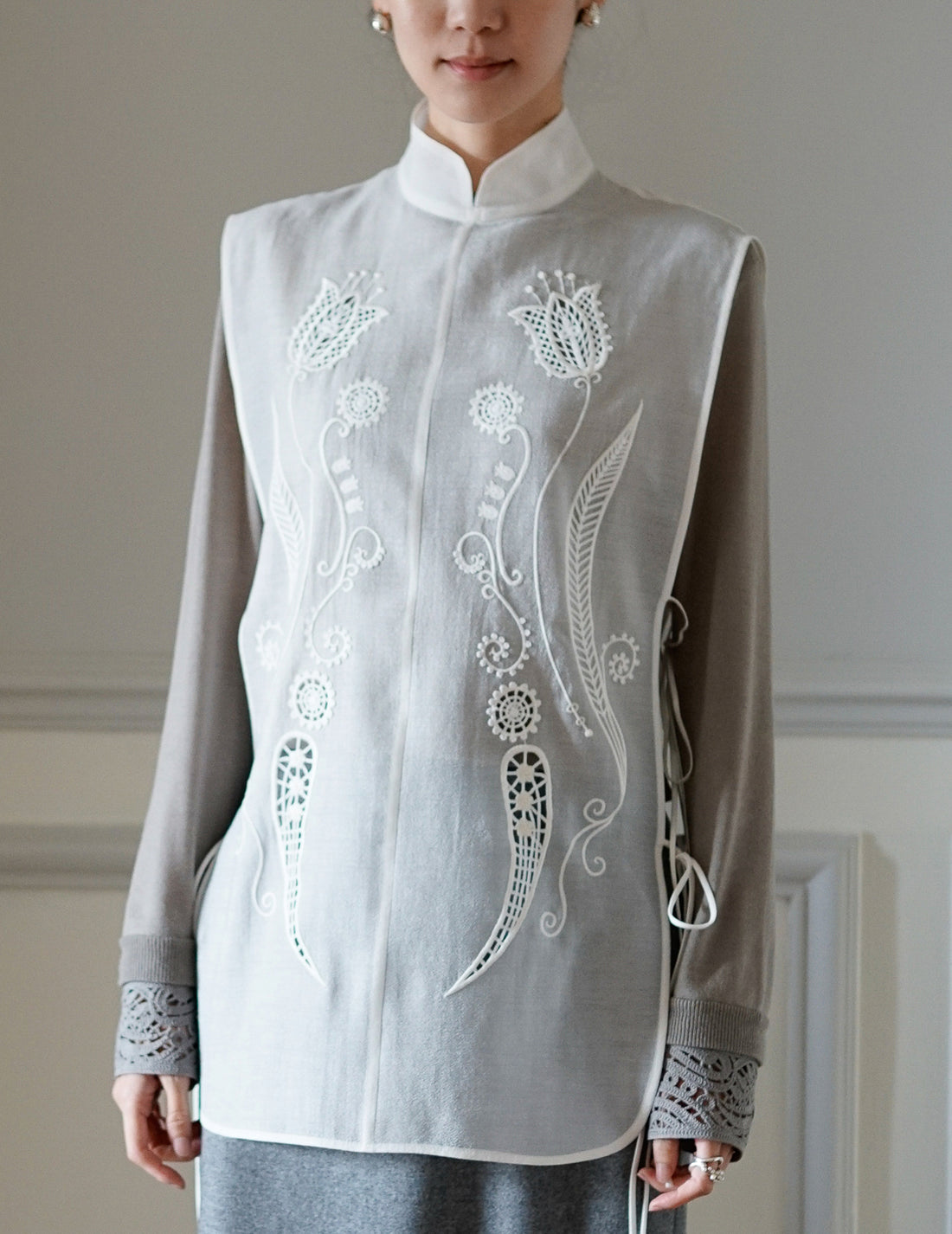 Gilet brodé transparent・Blanc 