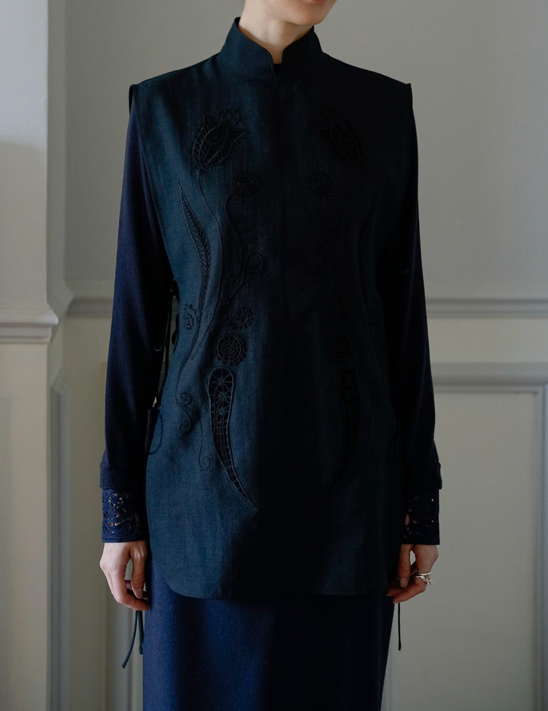 Gilet brodé transparent・Noir 