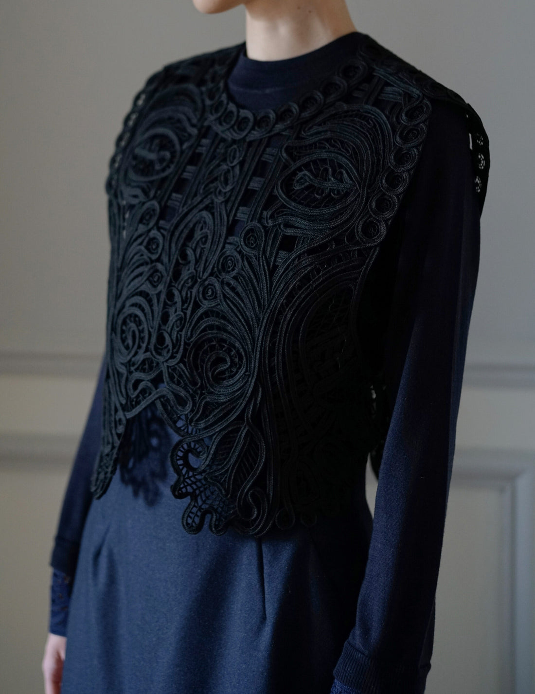 Gilet brodé en cordon・Noir 