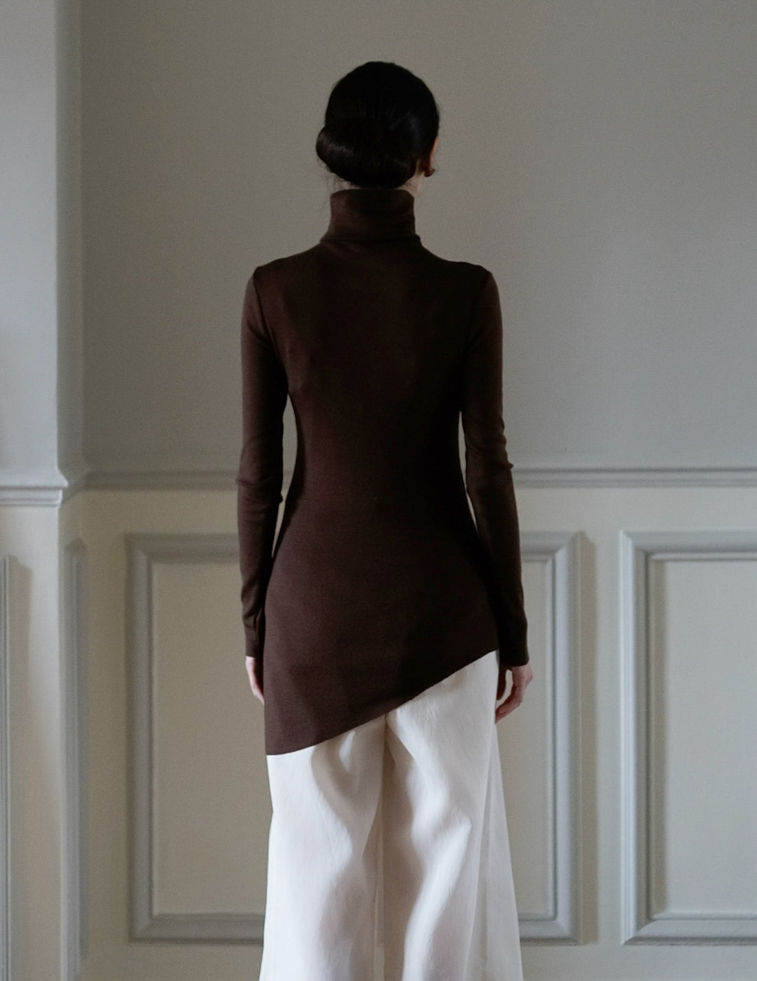 Haut à col roulé en laine vierge Genie・Caoba 