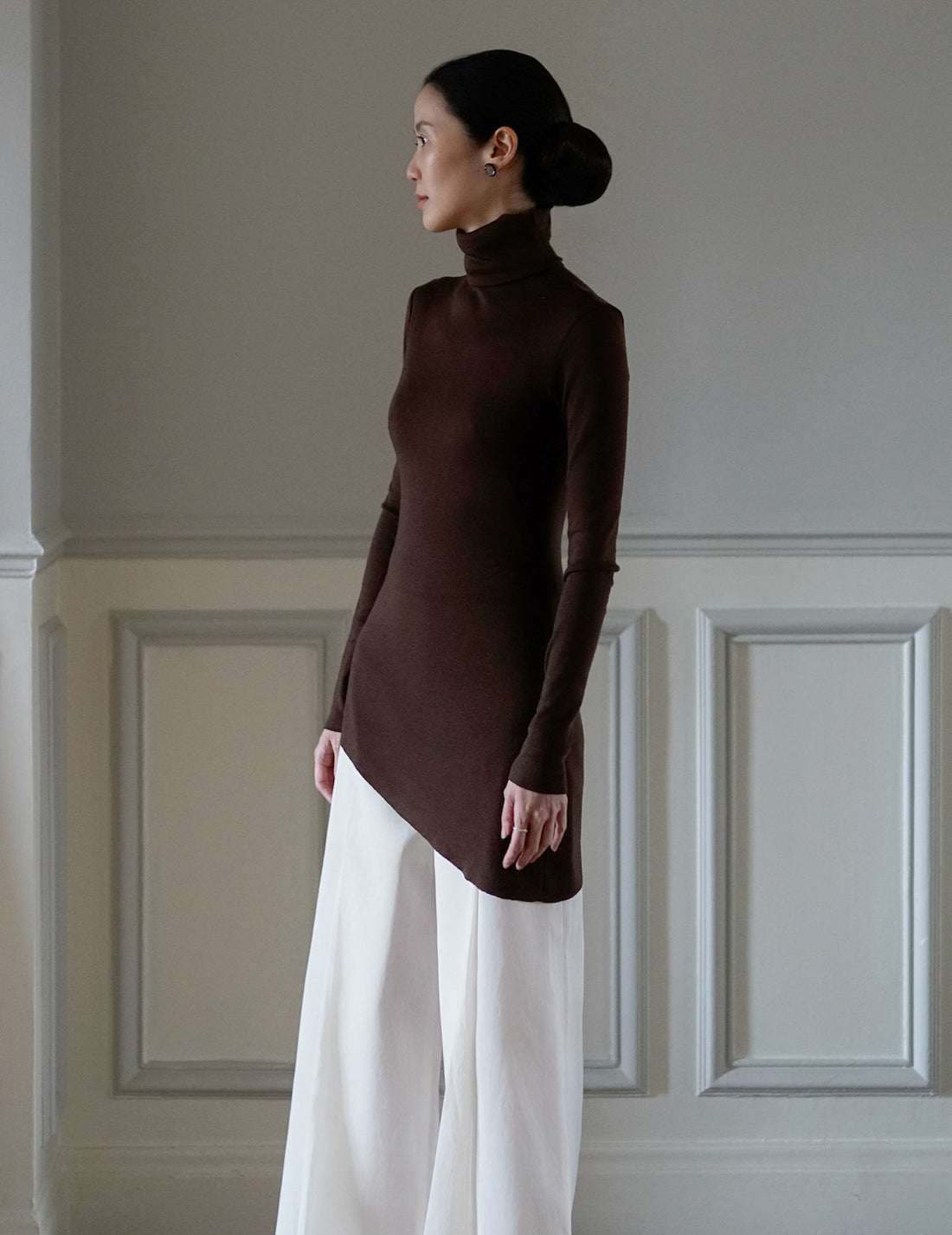 Haut à col roulé en laine vierge Genie・Caoba 
