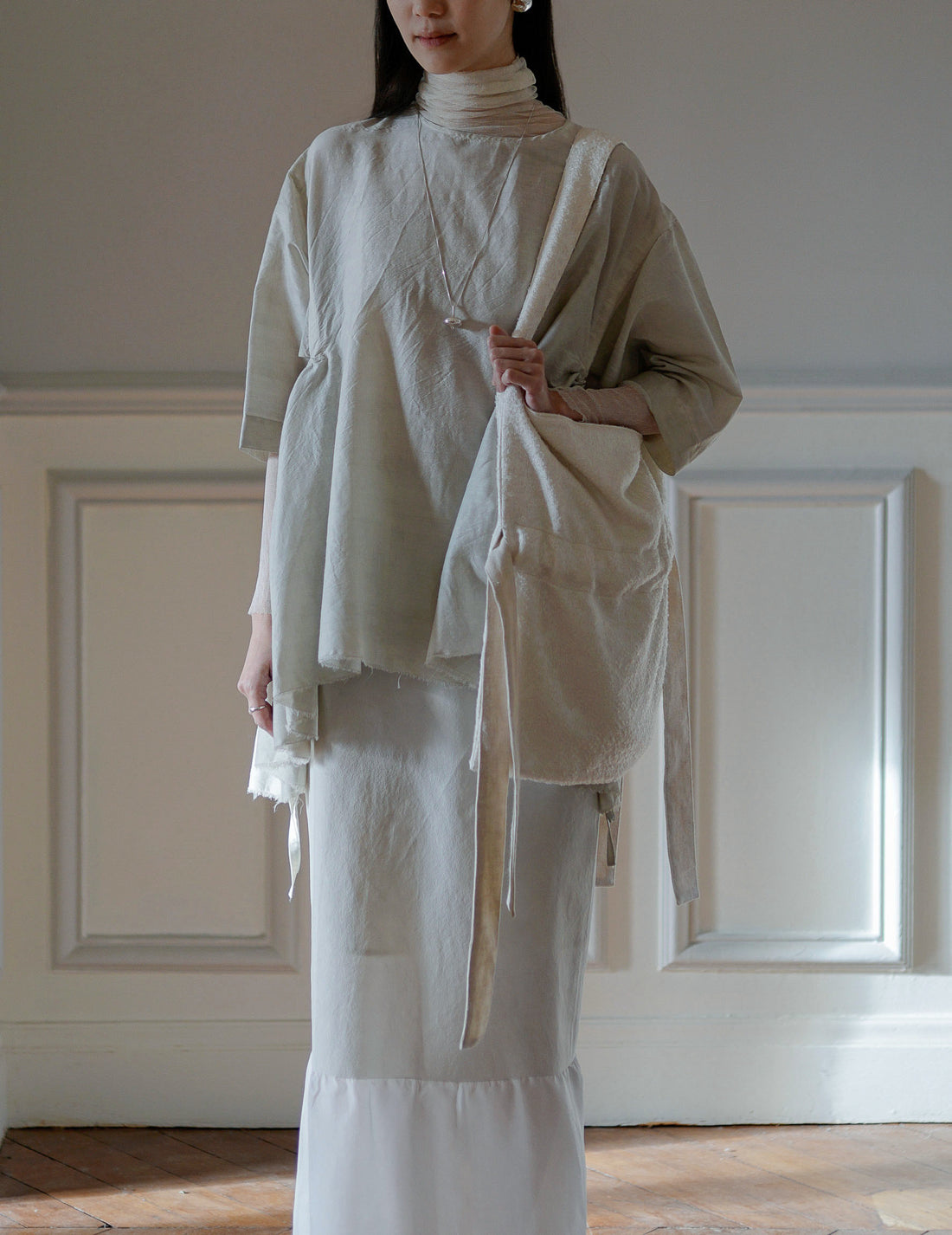 COSMIC WONDER | Arabesque Silk Wool Jacquard Shoulder Bag