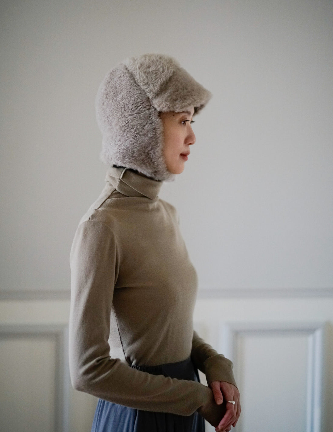 Mark Kenly Domino Tan ｜ Angelique Shearling Hat