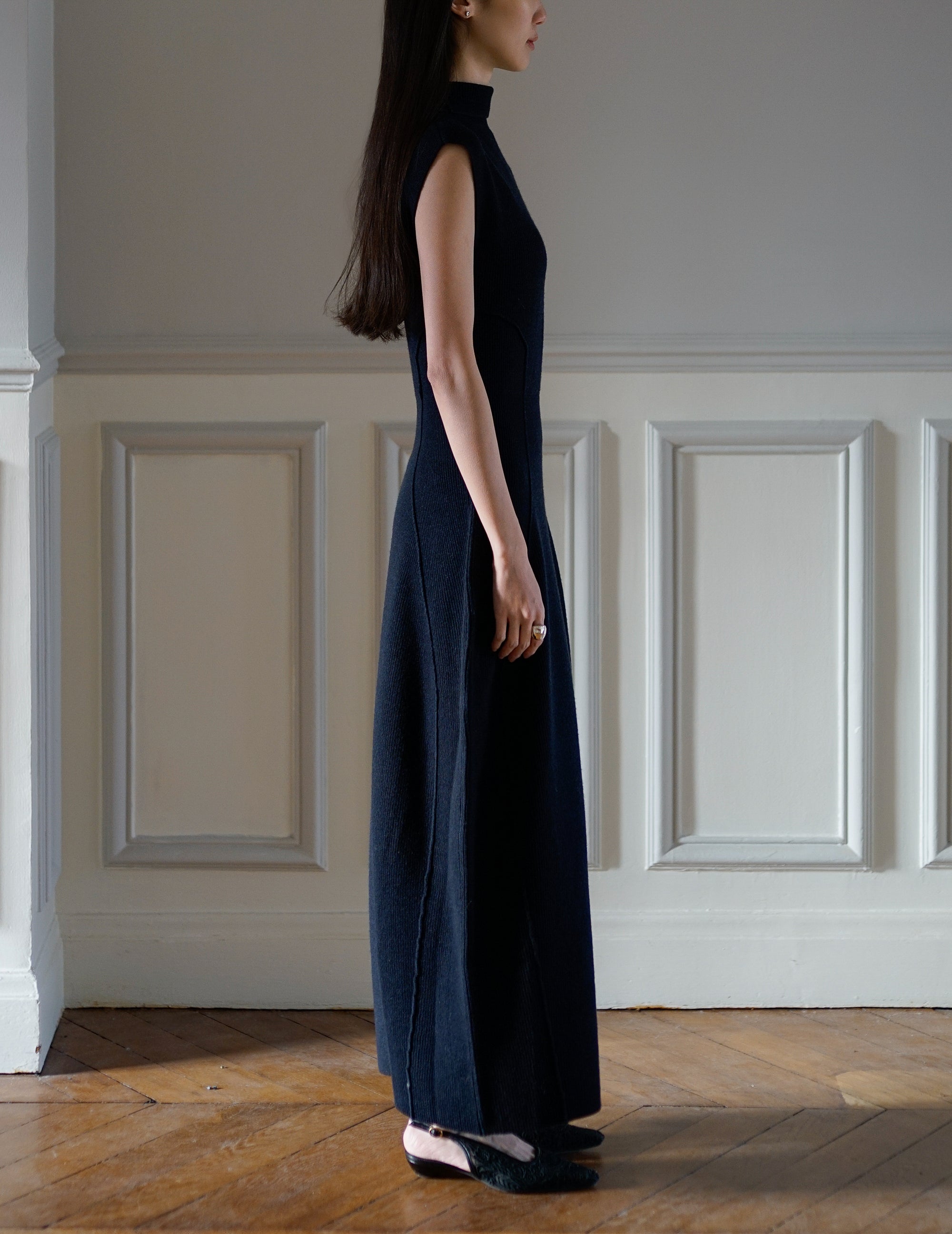 Mark Kenly Domino Tan | Karlina Knit Dress・Navy