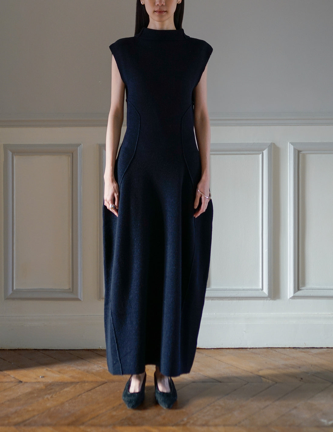 Mark Kenly Domino Tan | Karlina Knit Dress・Navy