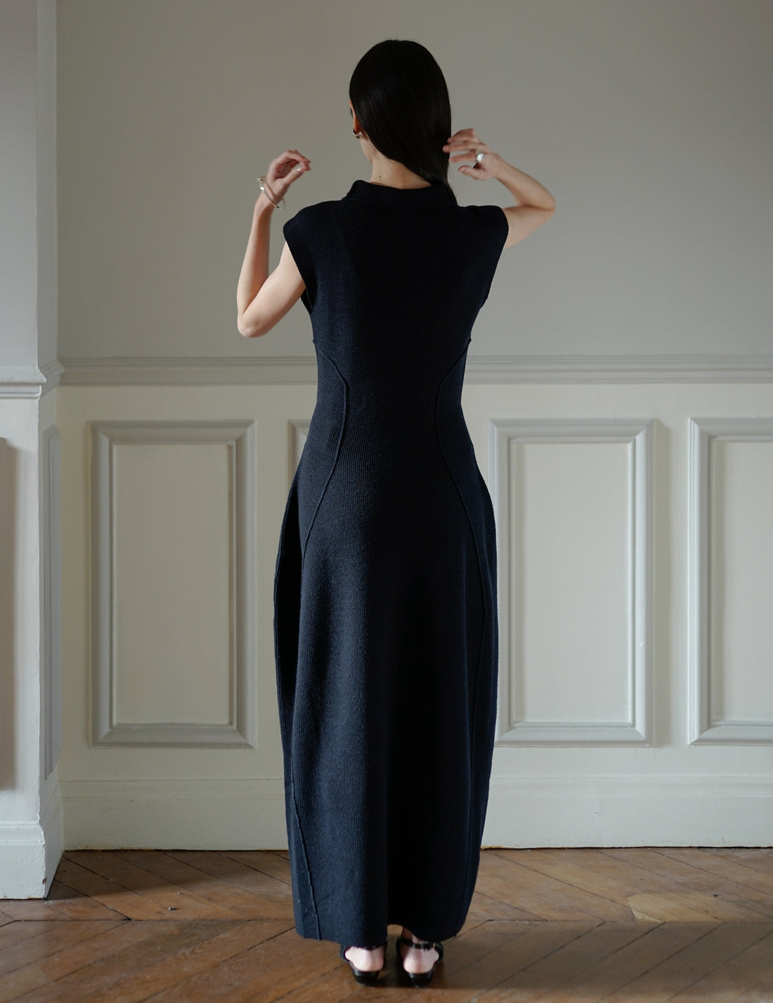 Mark Kenly Domino Tan | Karlina Knit Dress・Navy