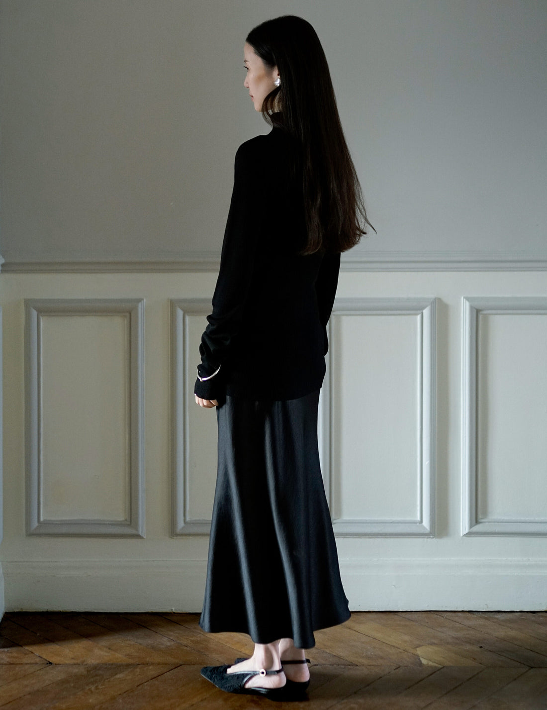 SANDBEIGE | CHLOE SKIRT ・ Black