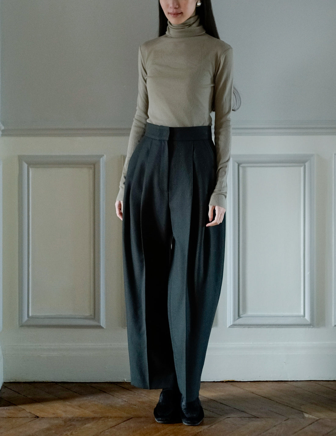 SANDBEIGE | Marlenka Cropped Wool Pants・Dark Khaki