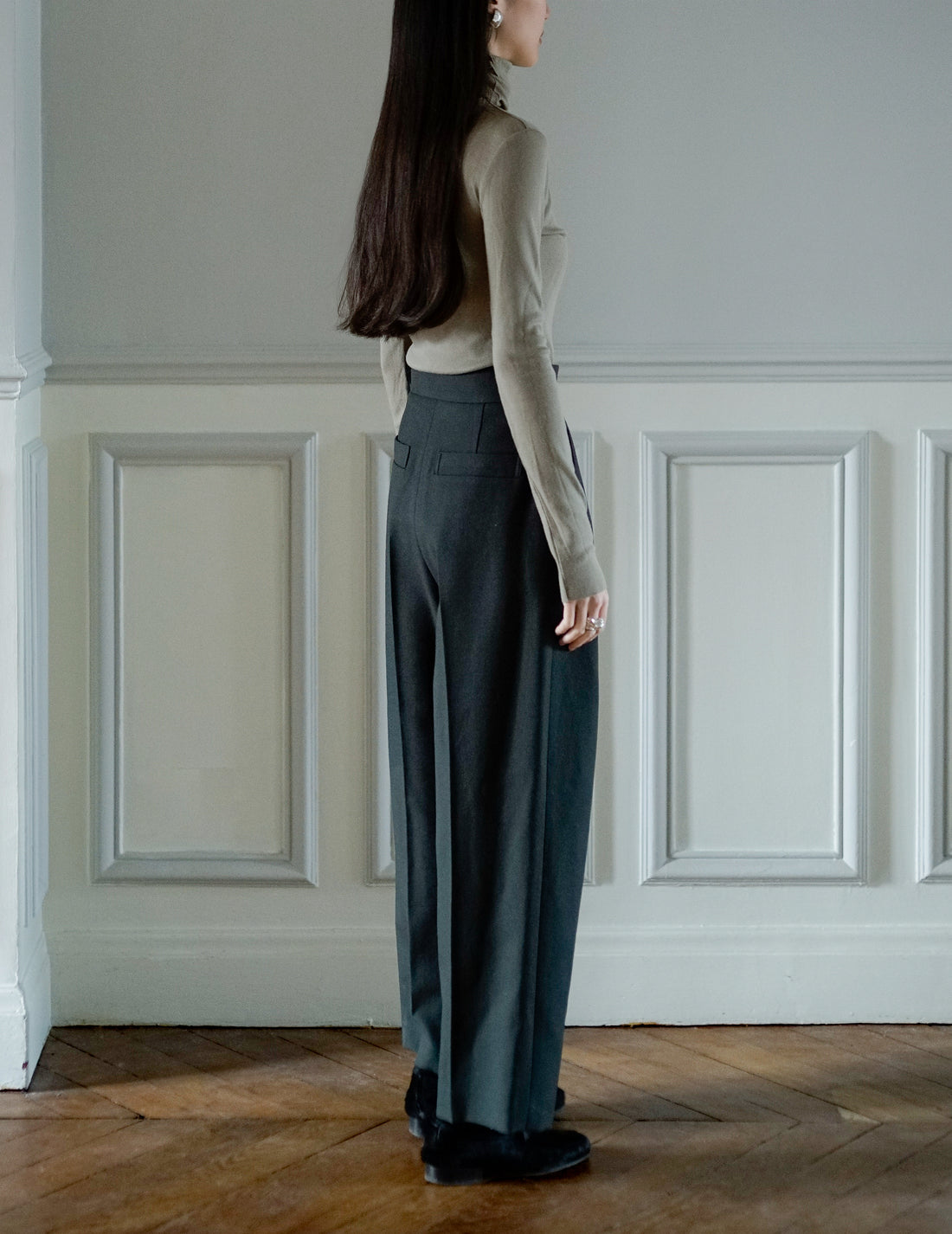 SANDBEIGE | Marlenka Cropped Wool Pants・Dark Khaki
