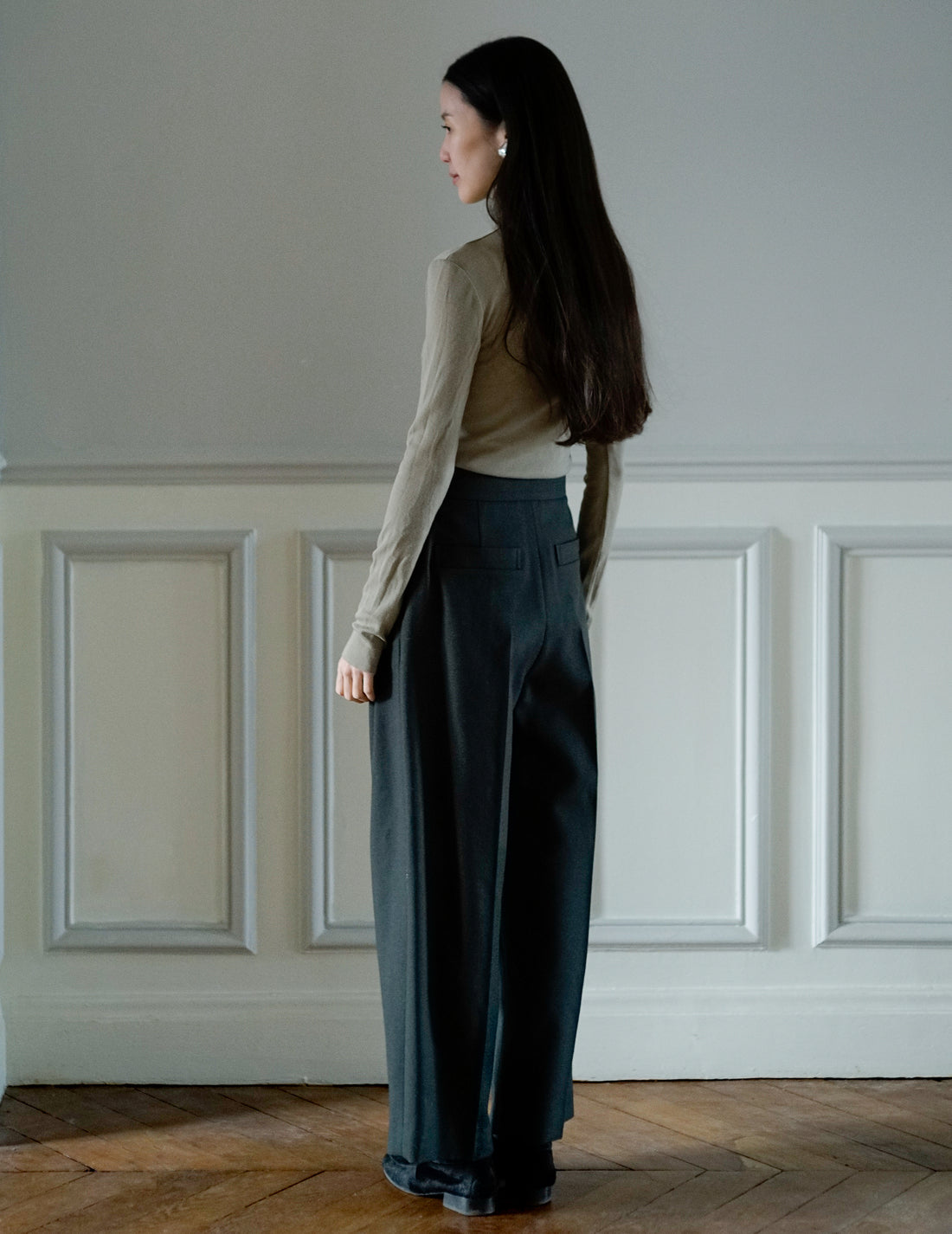 SANDBEIGE | Marlenka Cropped Wool Pants・Dark Khaki