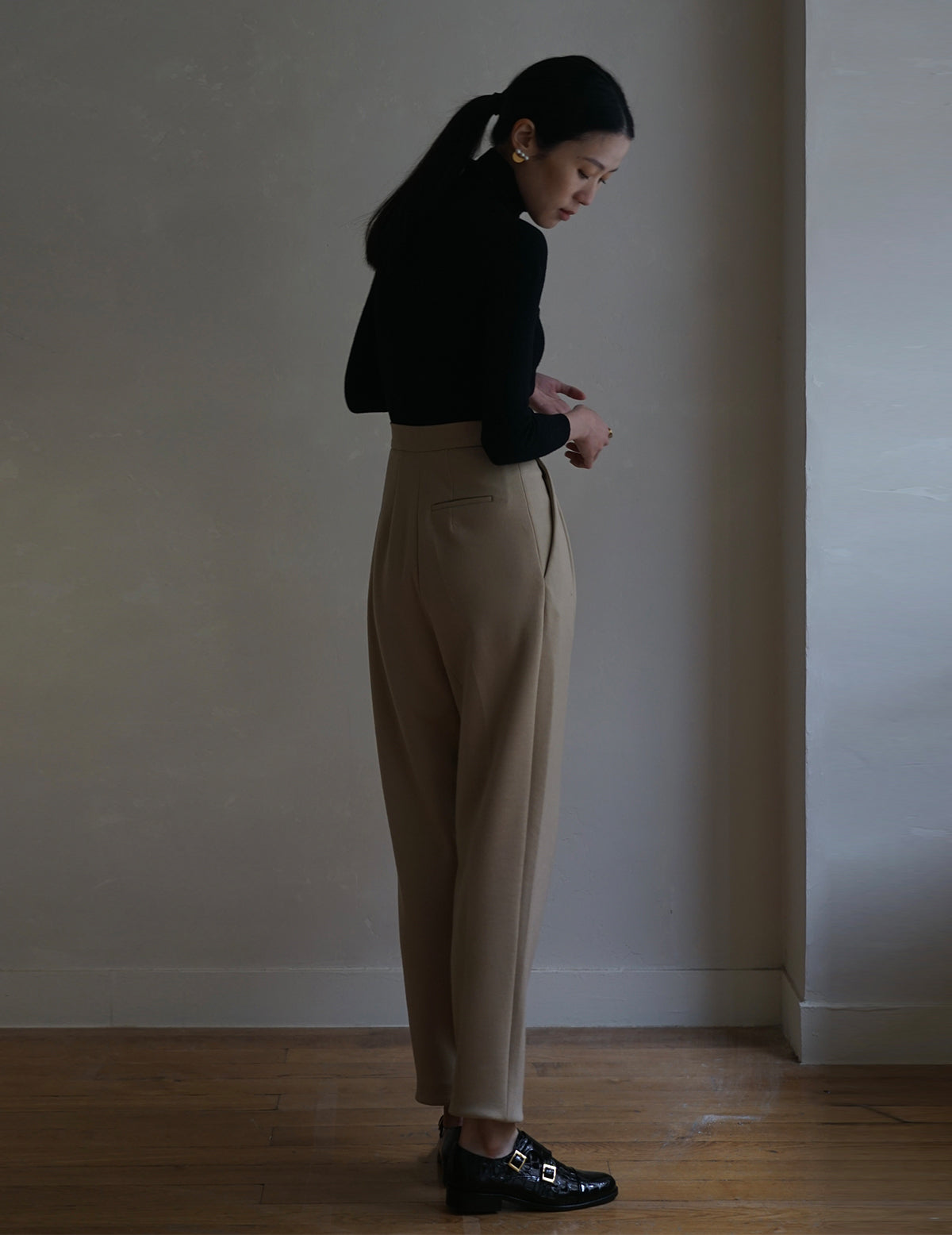 Punto Beige Trousers