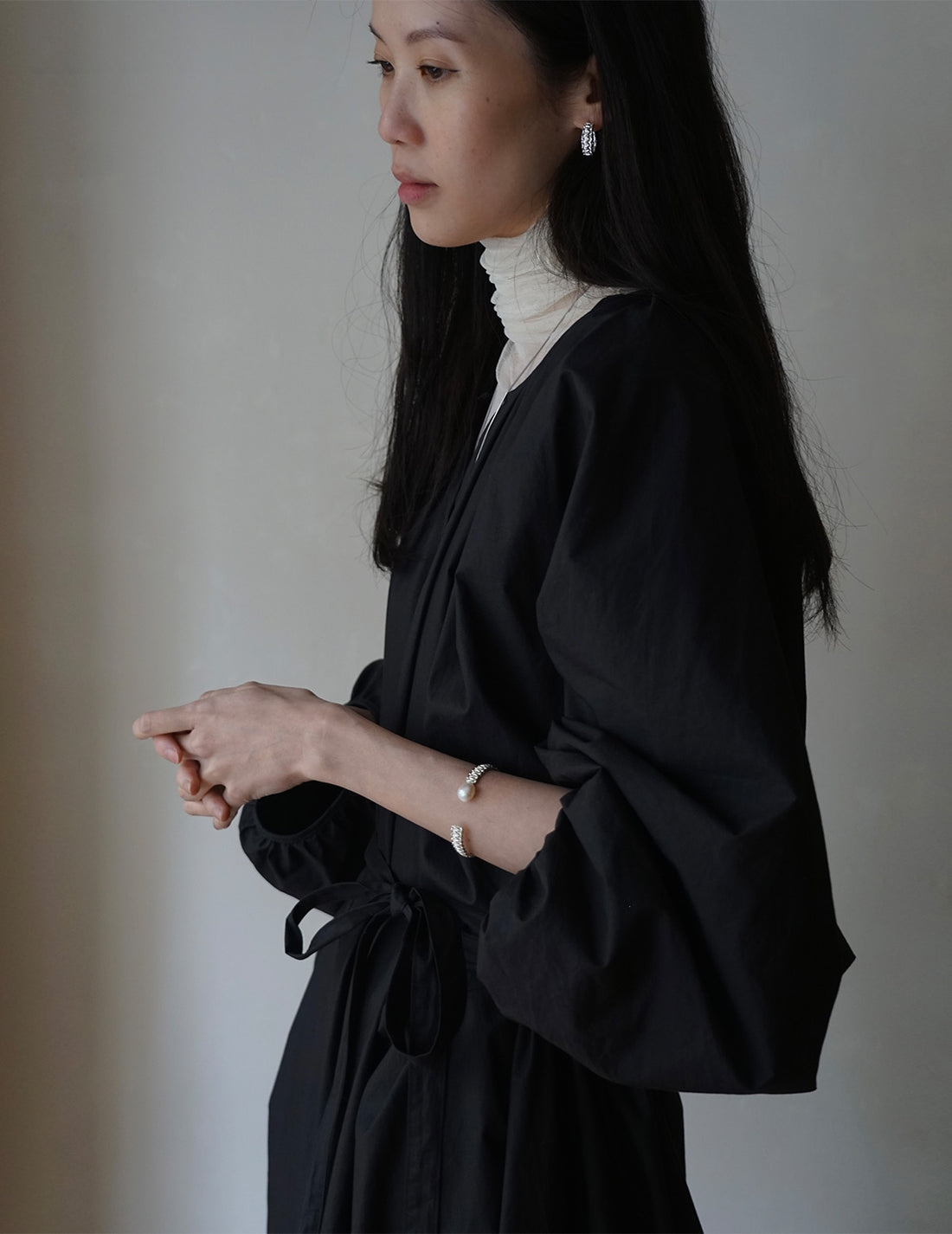 MIRIT | Mizuhiki & Pearl Cuff Bangle WH