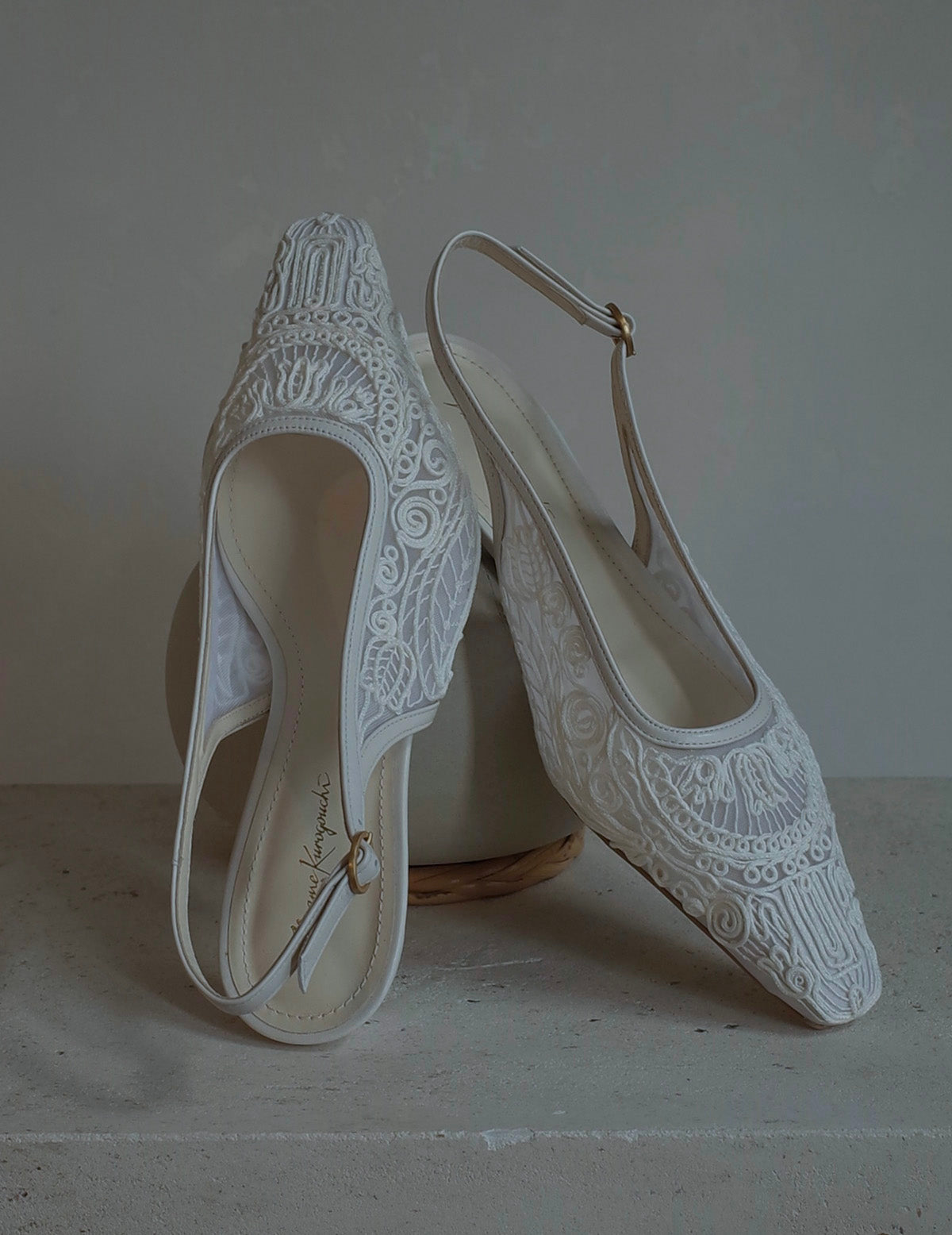 Cording Embroidery Sling Back Heels．White