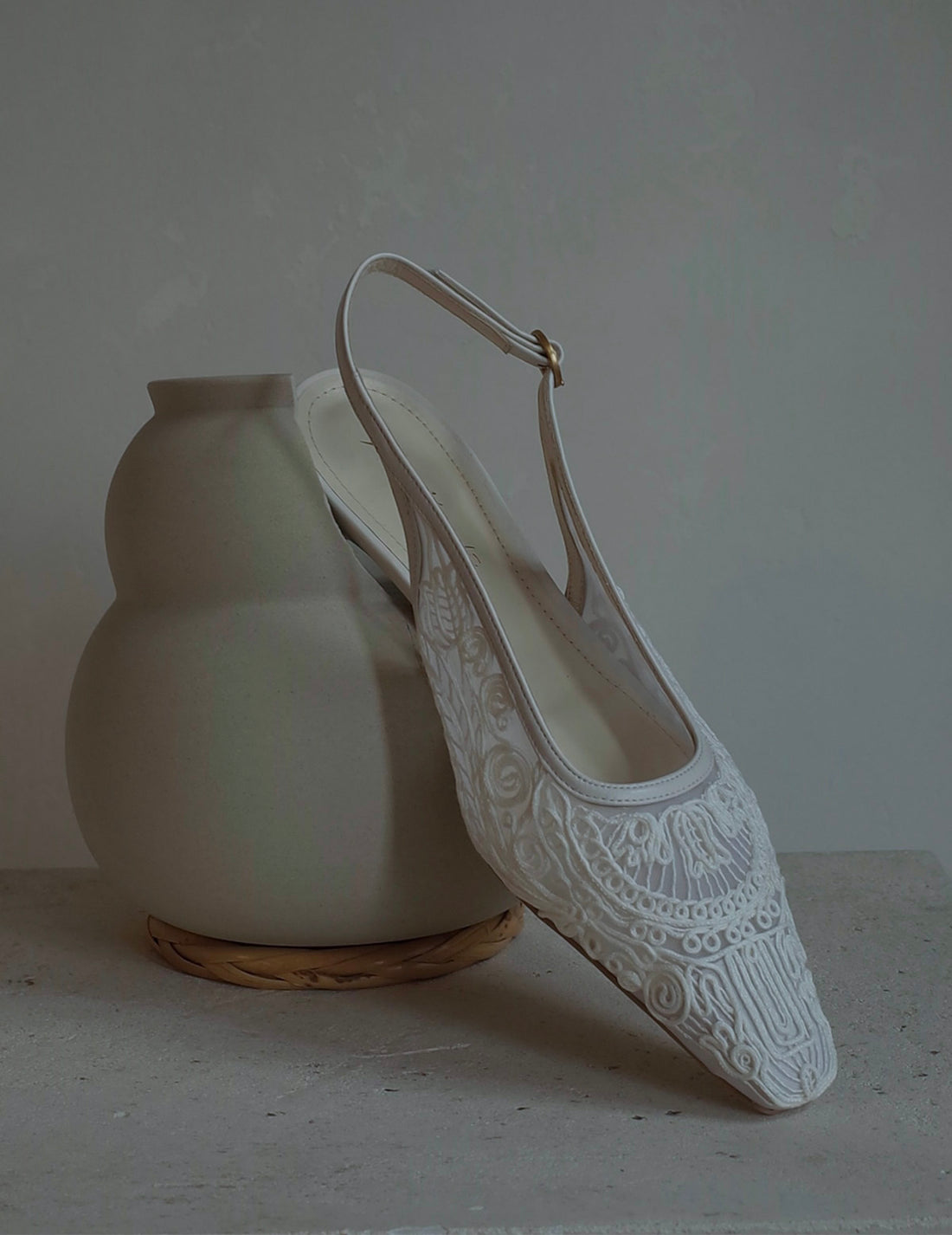 Mame Kurogouchi | Cording Embroidery Sling Back Heels．White