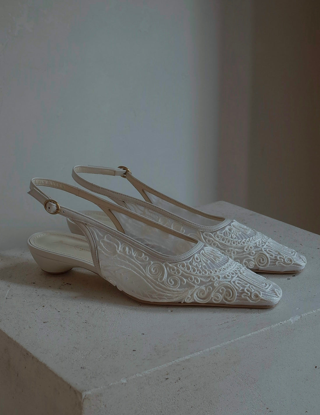 Mame Kurogouchi | Cording Embroidery Sling Back Heels．White