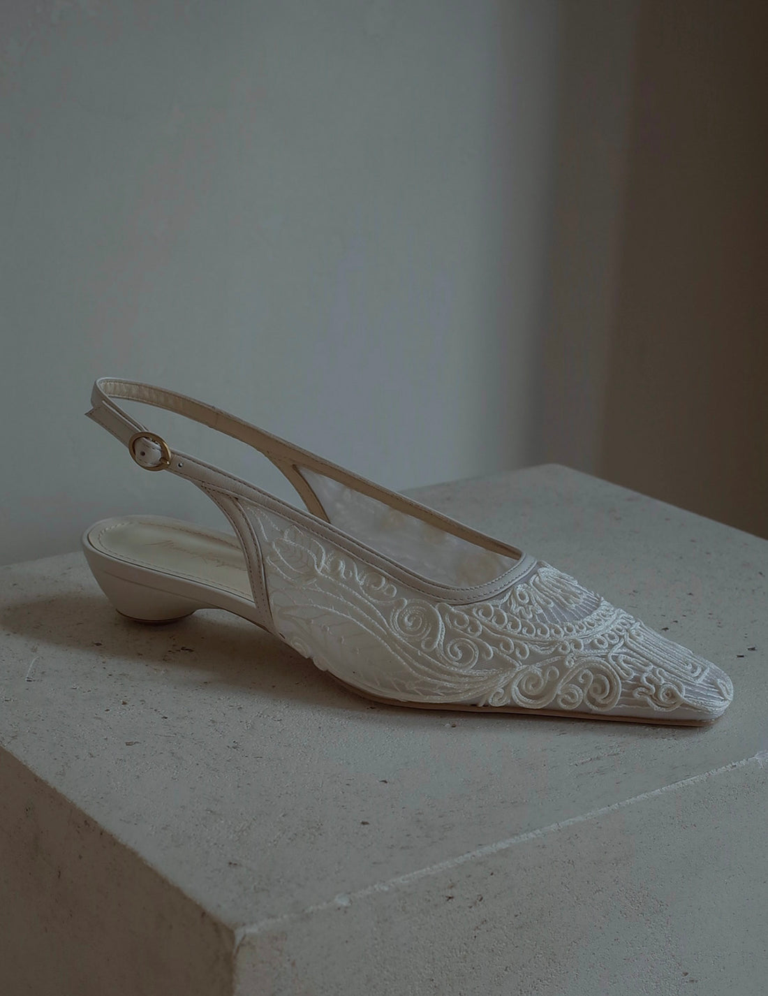 Mame Kurogouchi | Cording Embroidery Sling Back Heels．White