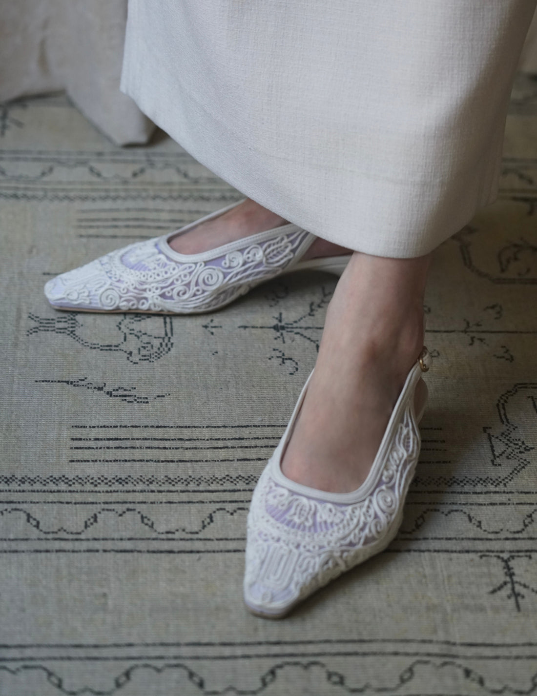 Mame Kurogouchi | Cording Embroidery Sling Back Heels．White