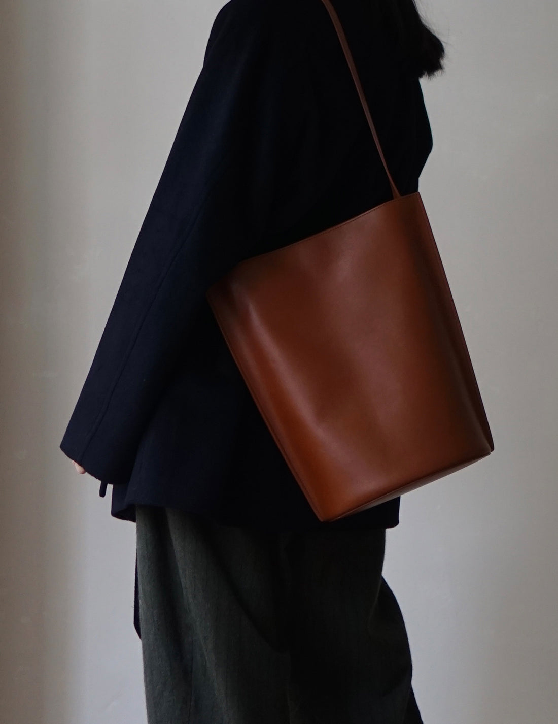UP TO YOU ANTHOLOGY | Cylinder Bag - Brown