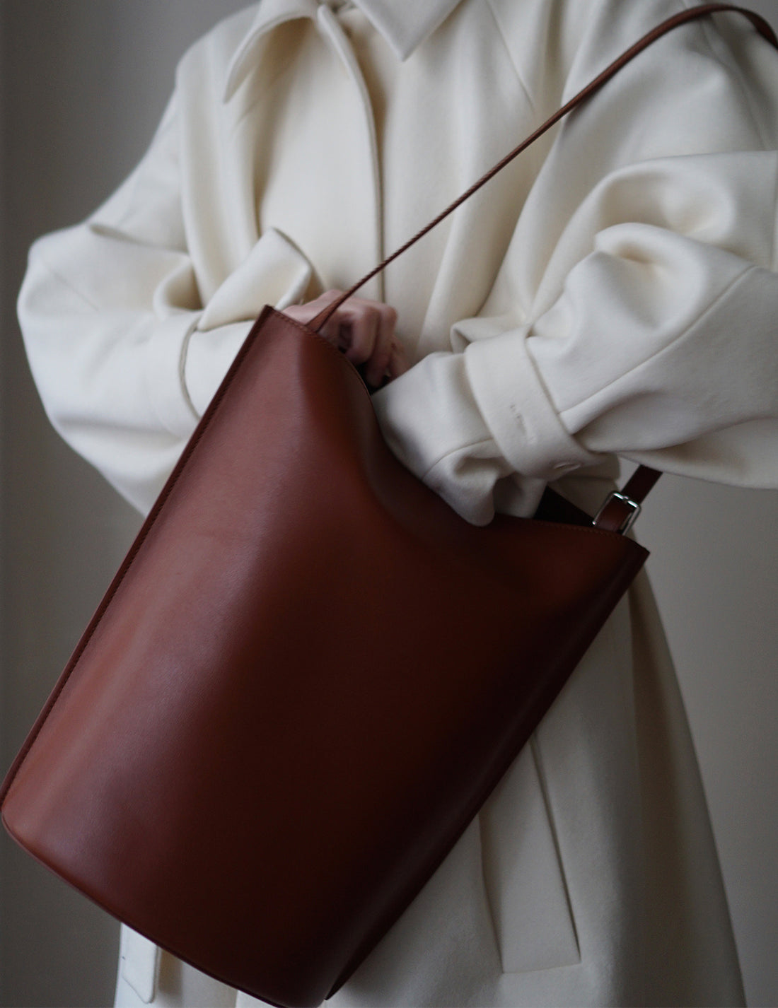 UP TO YOU ANTHOLOGY | Cylinder Bag - Brown