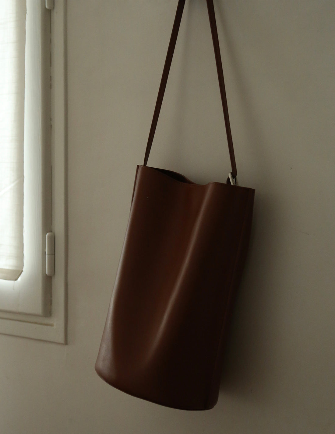 UP TO YOU ANTHOLOGY | Cylinder Bag - Brown
