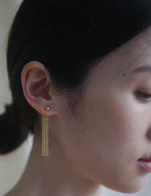 Boucle d'oreille à chaîne pliante