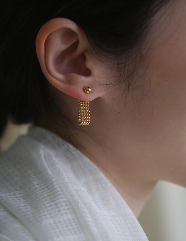 Boucle d'oreille à chaîne pliante