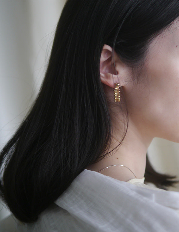 Boucle d'oreille à chaîne pliante