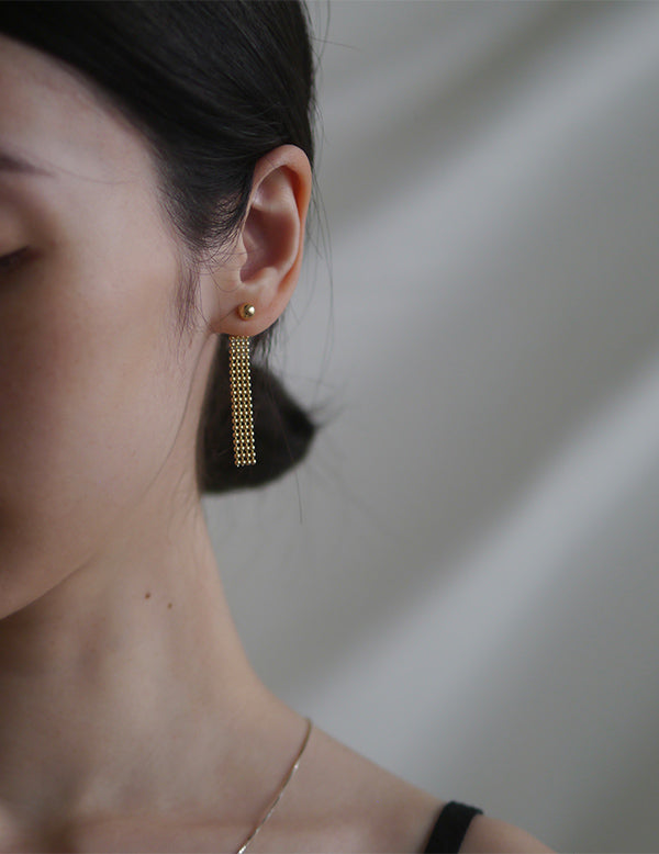 Boucle d'oreille à chaîne pliante