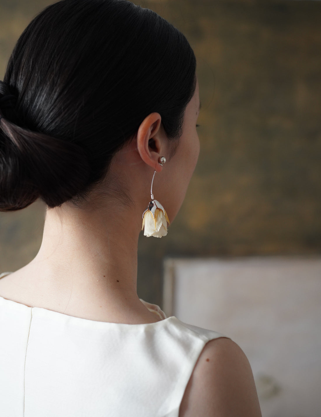 Pale Yellow Rose Earring