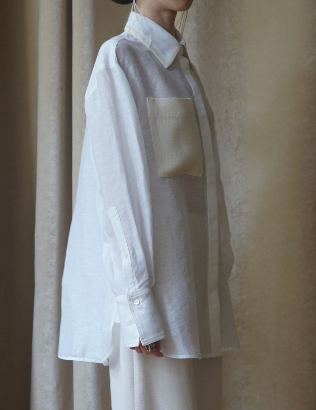 Mark Kenly Domino Tan | Atelier Sigga Shirt・White