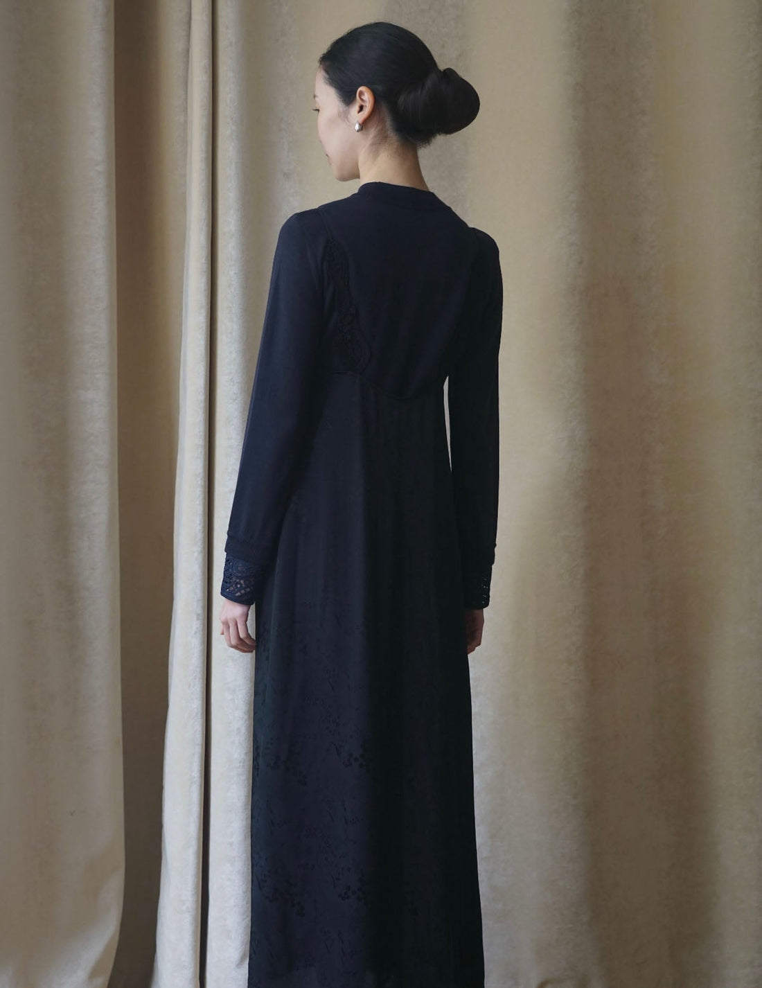 MAME KUROGOUCHI | Floral Jacquard Camisole Dress・Black