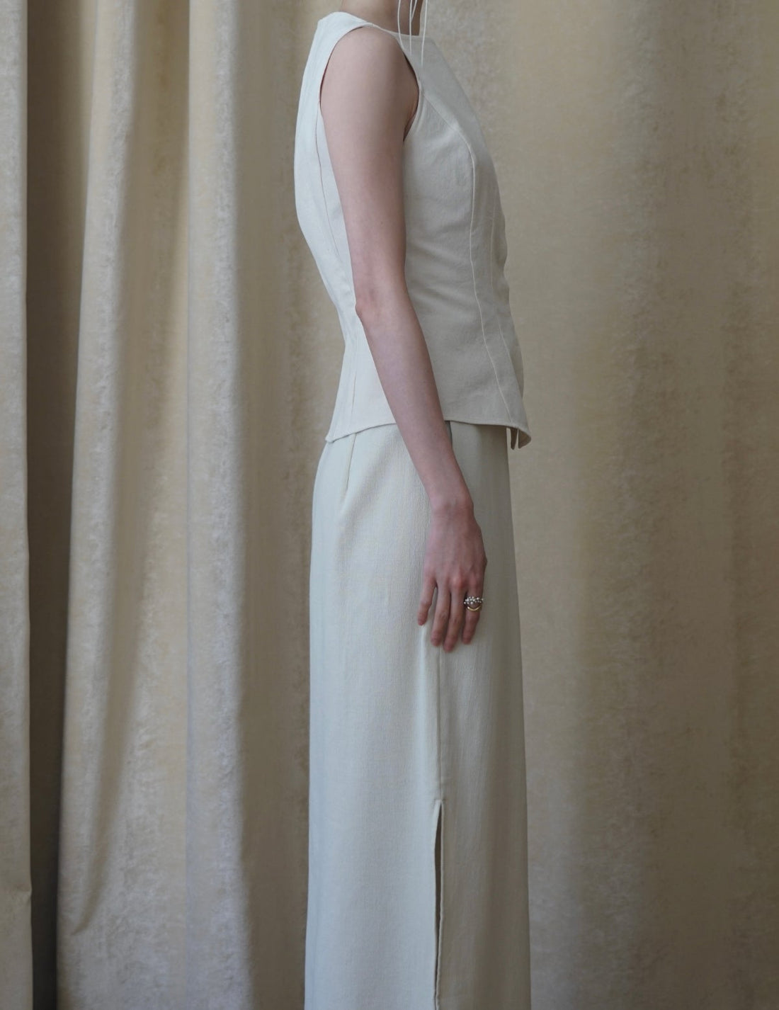 Sun Yu Hong | Cotton Side Slit Skirt・Ivory