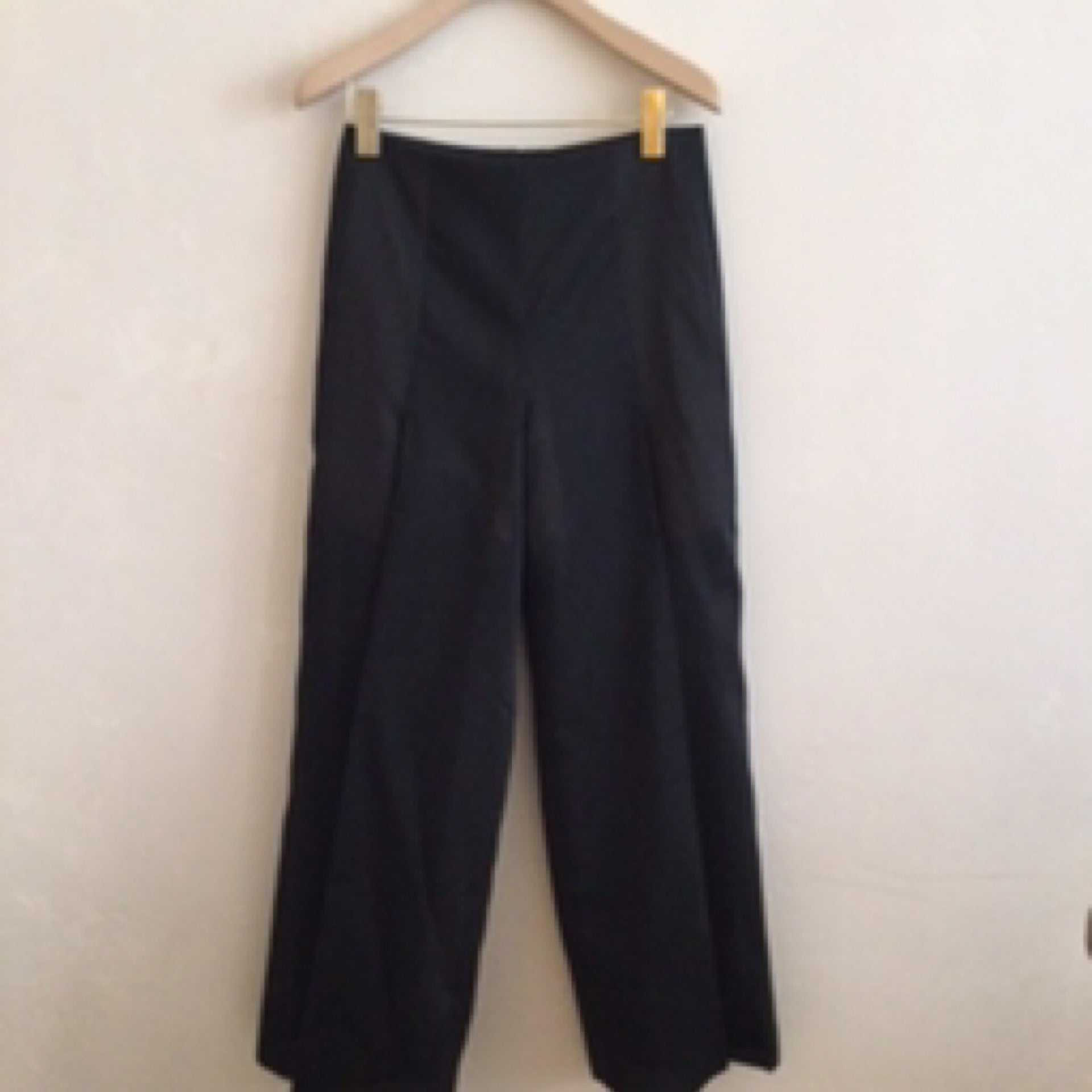 SUN YU HONG | Summer Light Trousers - Black