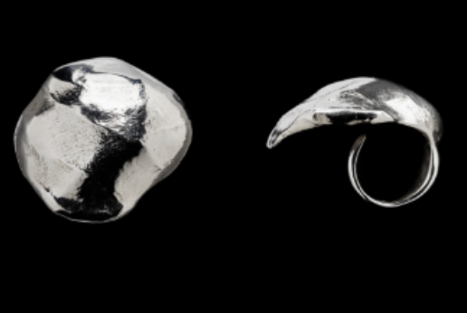 LATO RING - Silver With Dark Bleu Sapphire