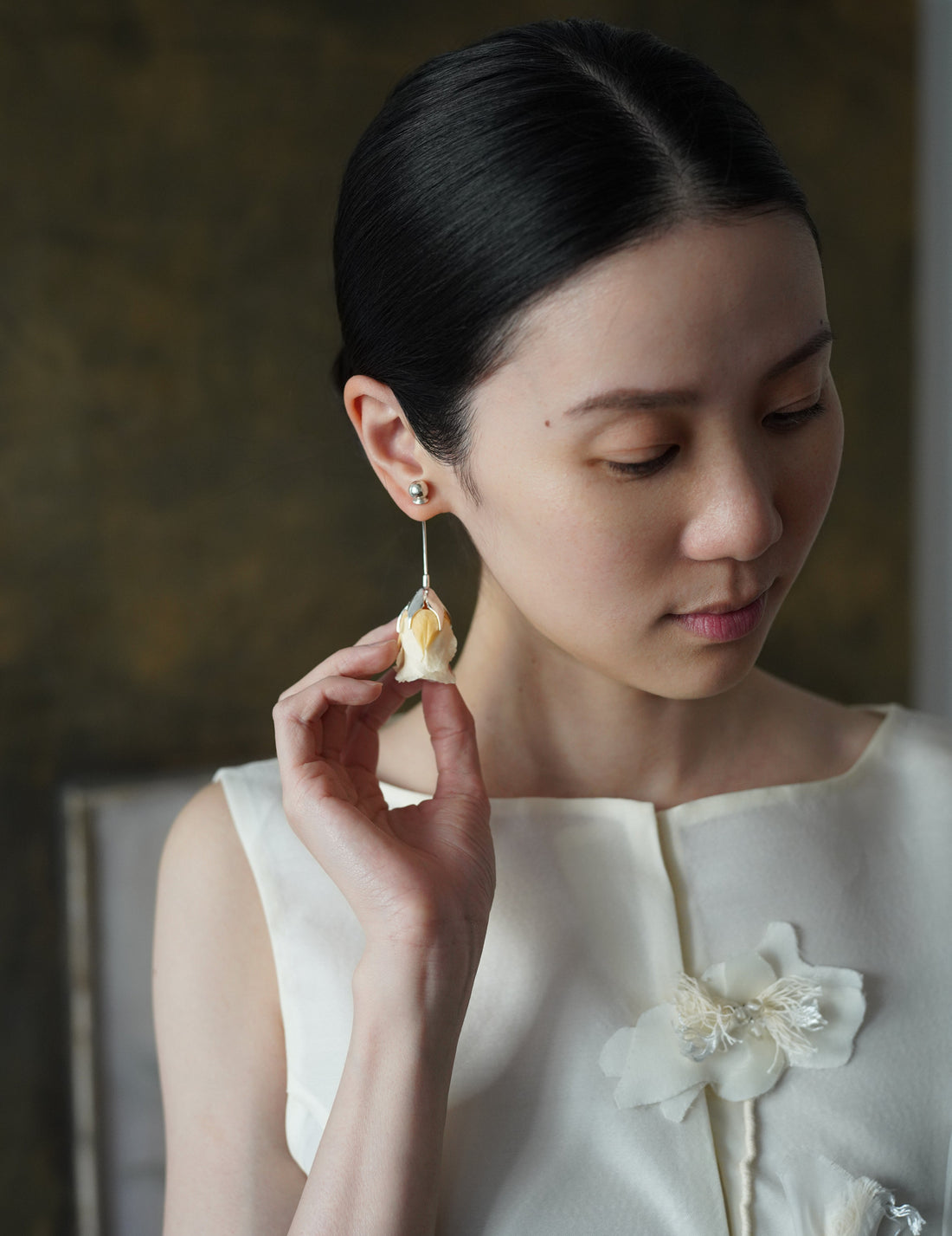 Pale Yellow Rose Earring