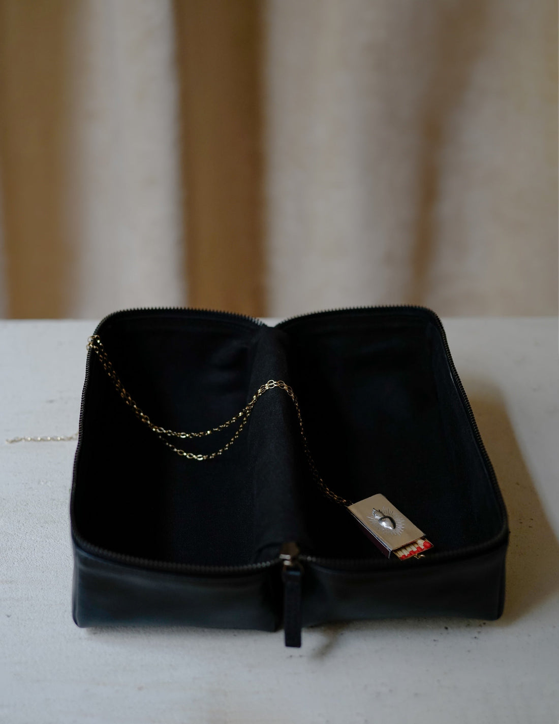 Leather Toiletry Bag・Black
