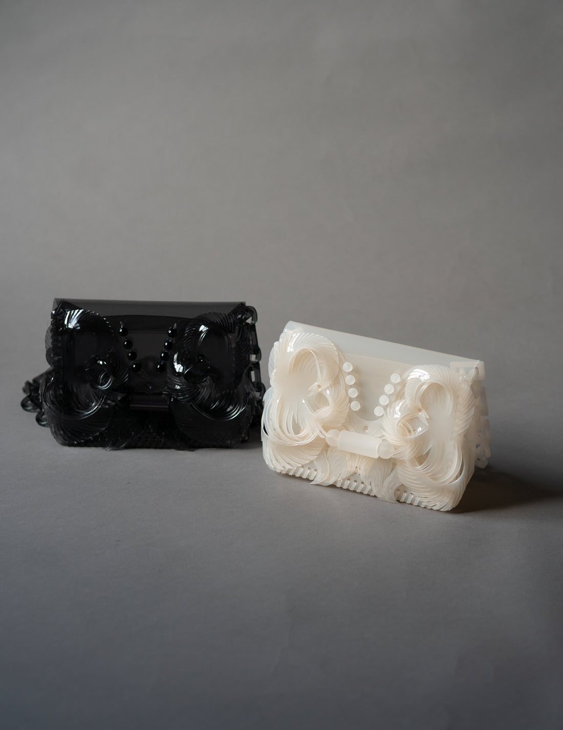 MAME KUROGOUCHI | Transparent Sculptural Mini Chain Bag・Black