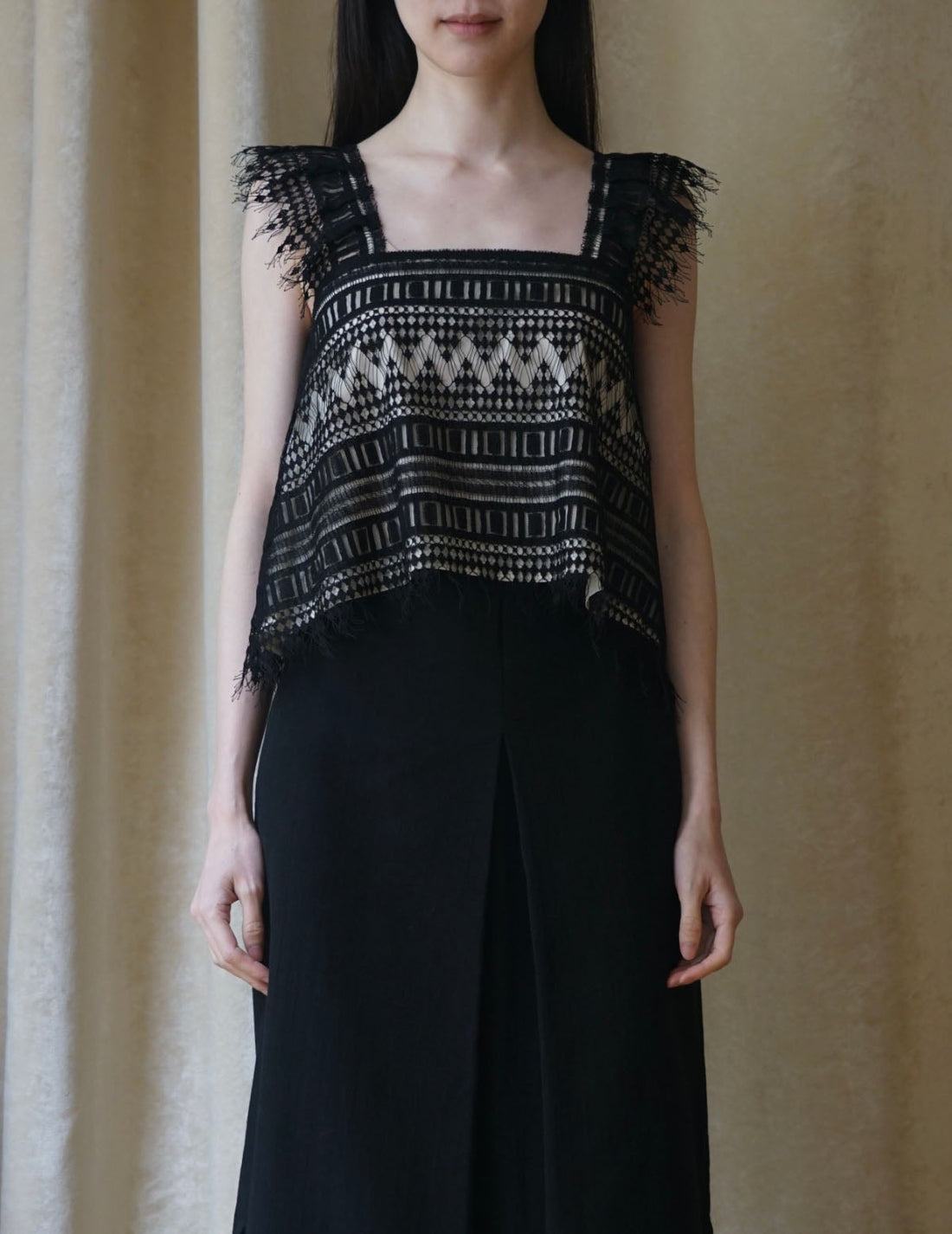 Sun Yu Hong | Triangle Lace Tassel Vest