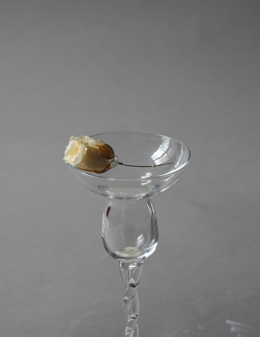 Pale Yellow Rose Earring